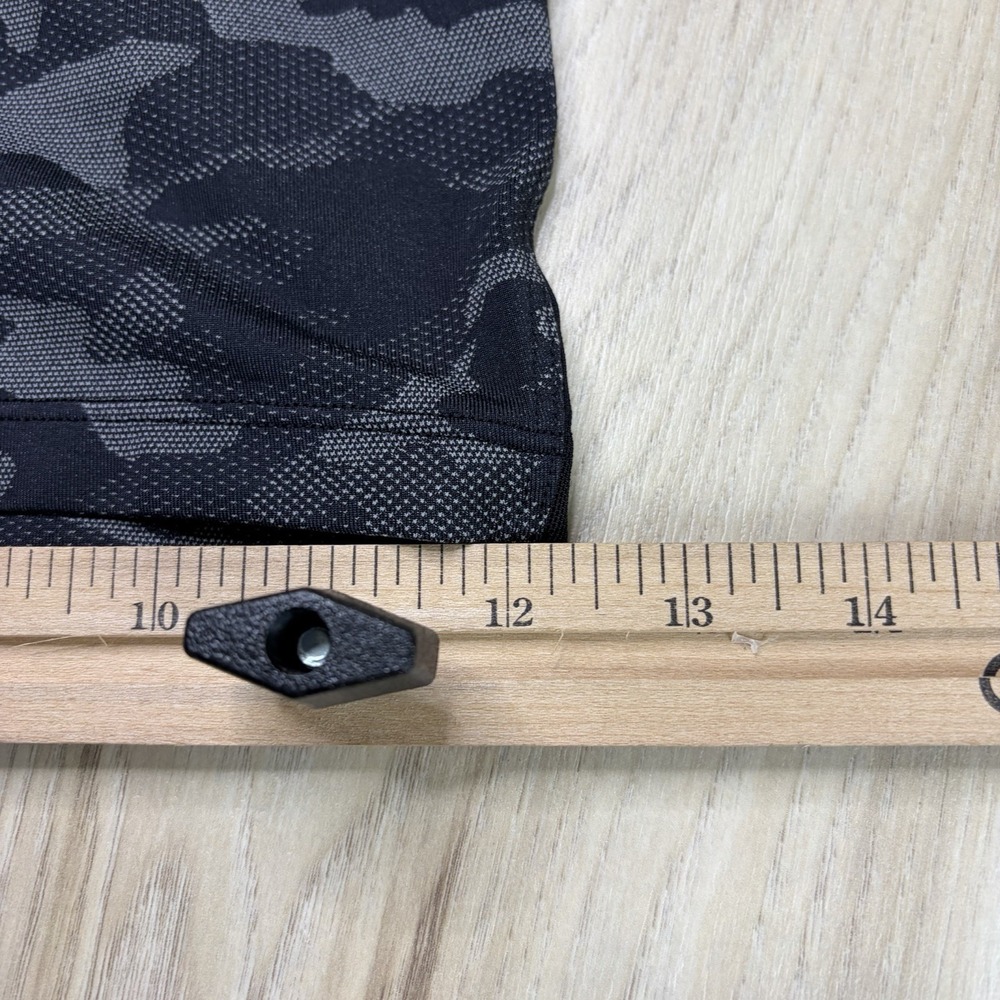 lululemon athletica Men's Black Gray Camo Athletic Shorts size large - Picture 4 of 12